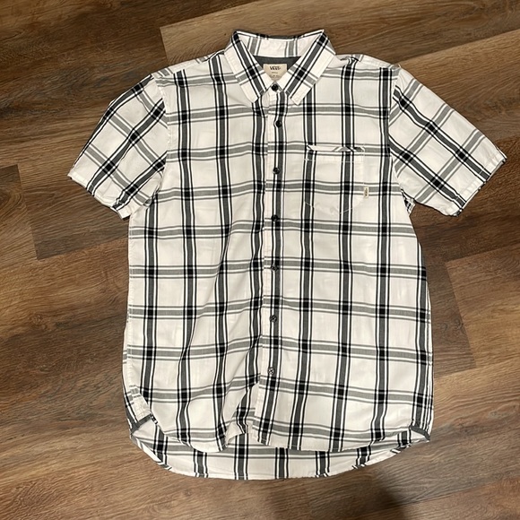 VANS Short Sleeve Plaid Button Down - Picture 7 of 8